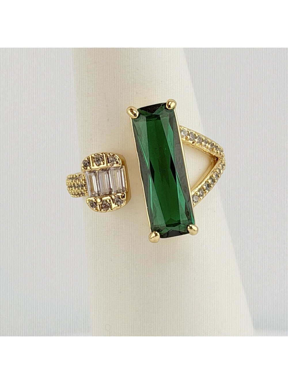 Bomb Party May Sz 5 "The Elara Ring" Lab Created Emerald on Yellow Gold RG38921